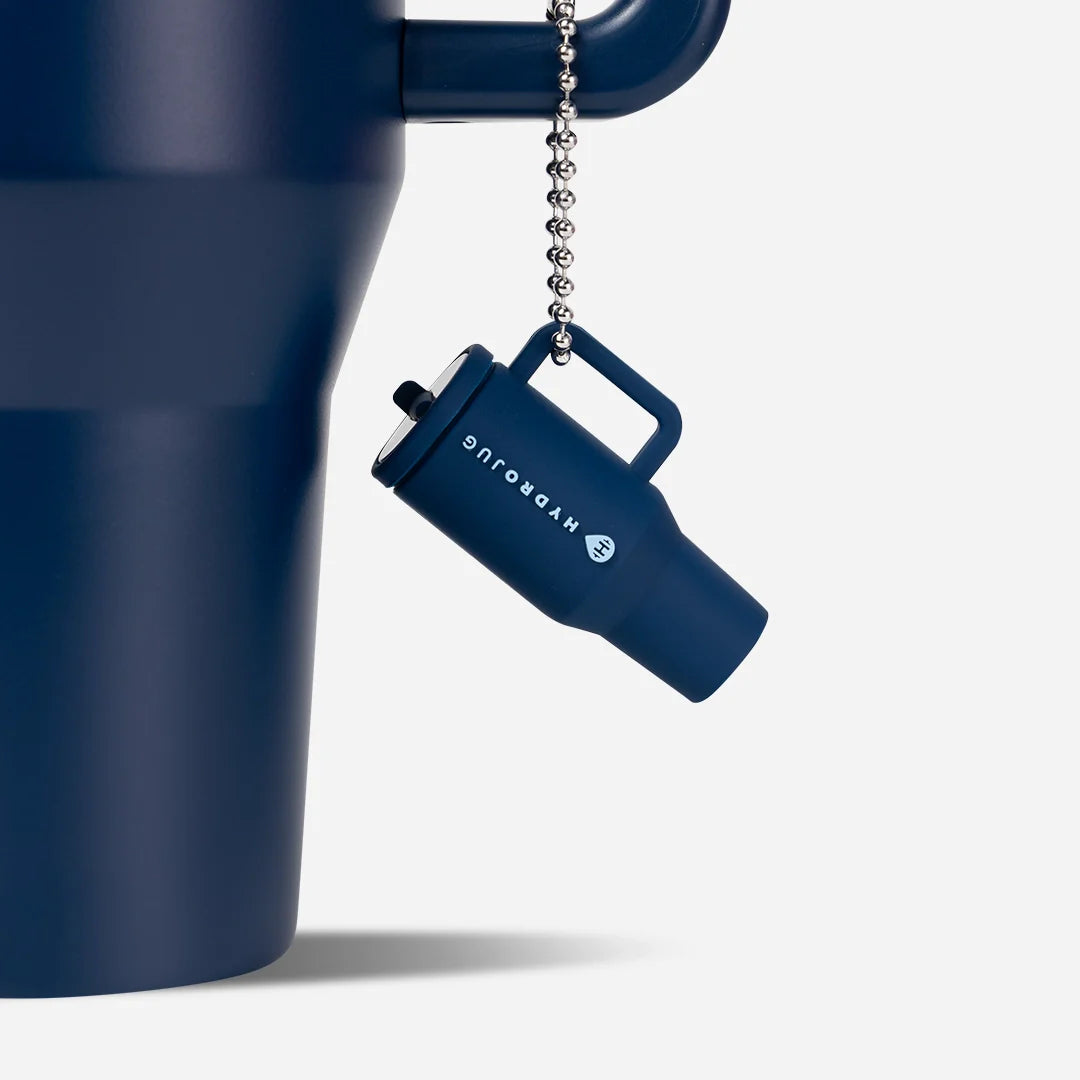 traveler-keychain-r0 Web-TravelerKeychainPhotos-Navy2.webp